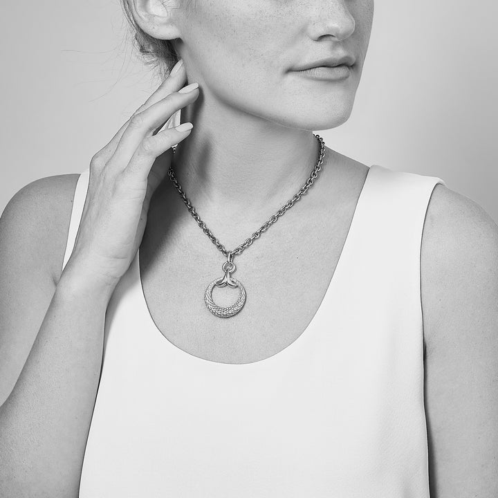 silver pendant necklace