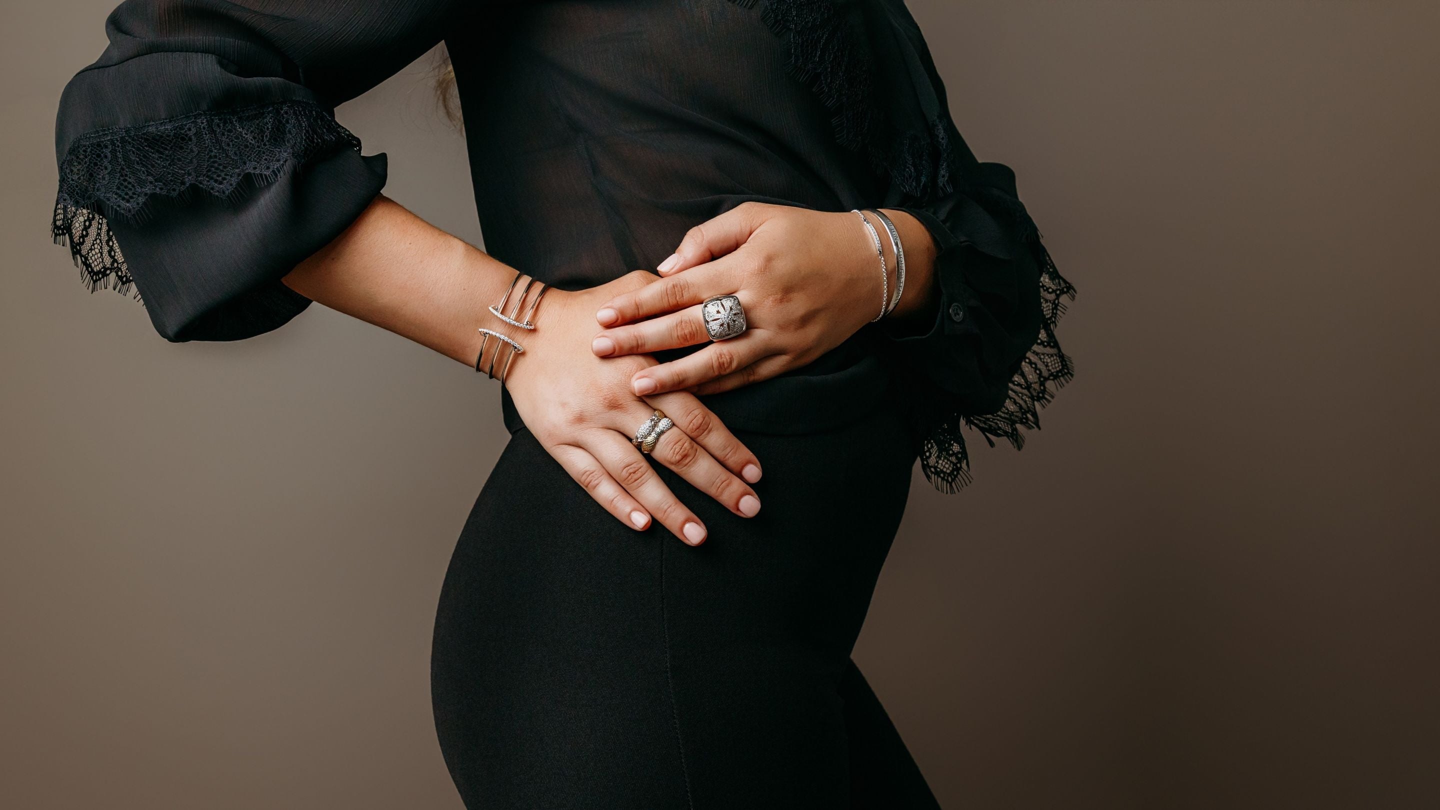 Curvaceous + Confident