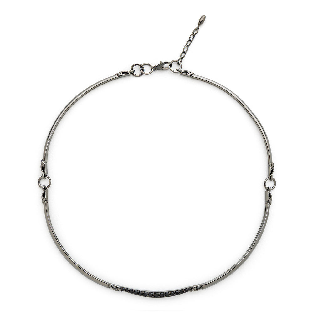 Black choker with back stones