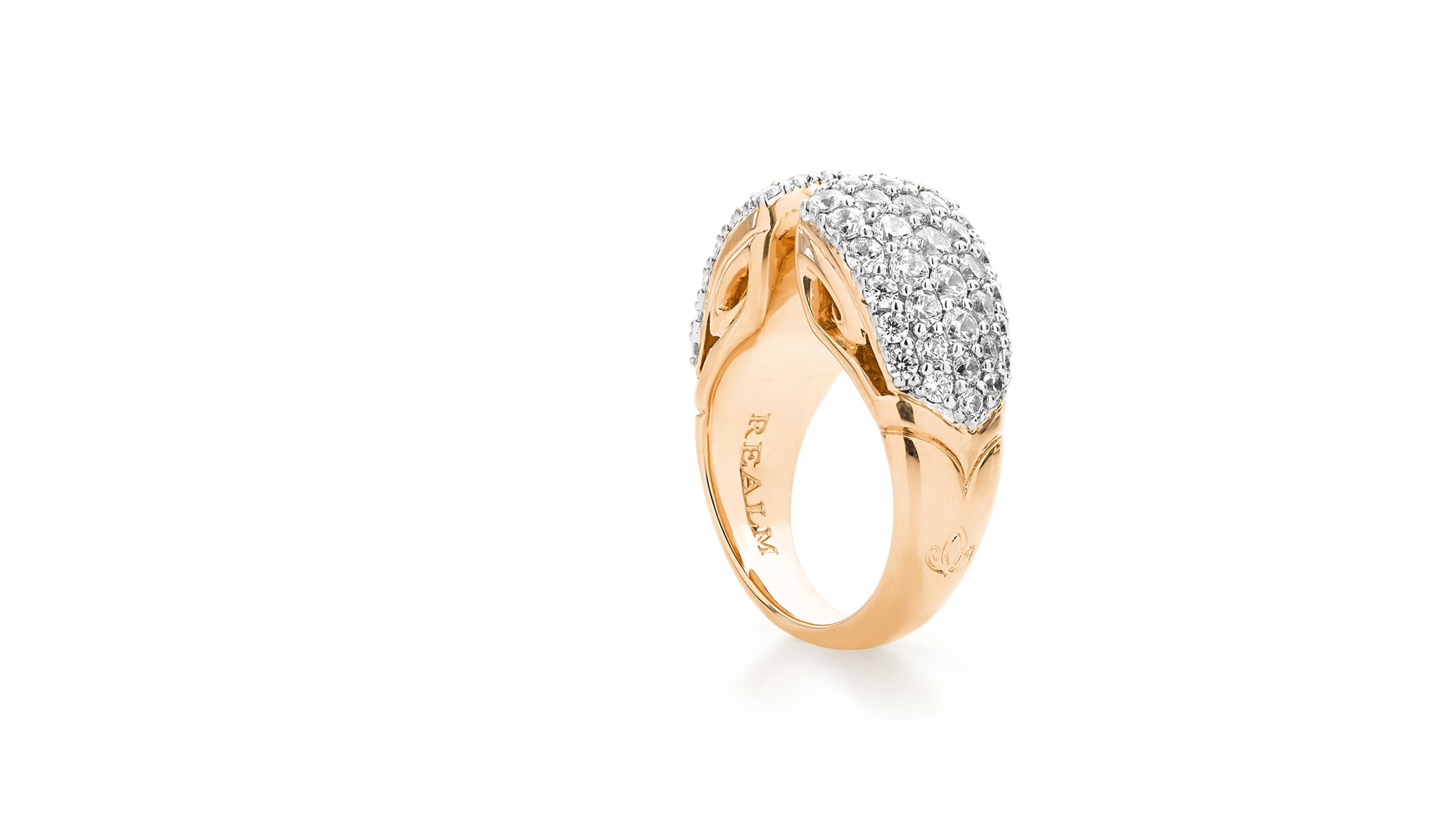 Luxurious statement ring in rose gold and cz blanc