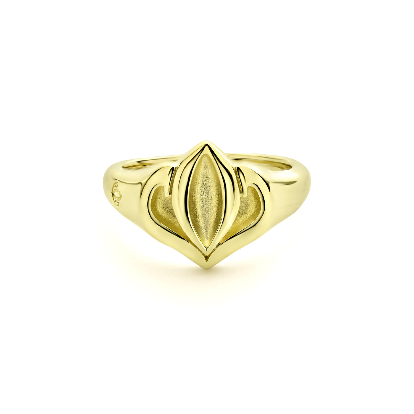 gold signet ring