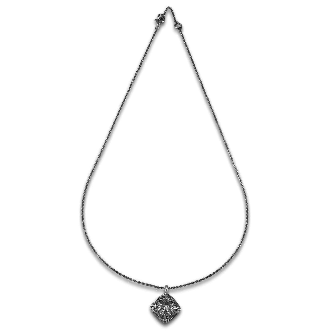 pendant necklace